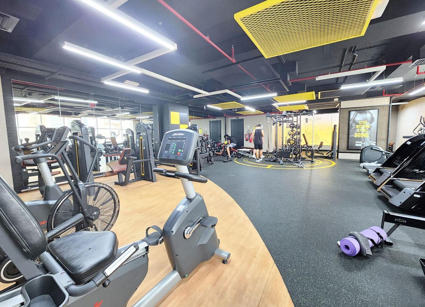 Rh- Prime Location, Modern 01br, Walk Away From Mall & Burj Khalifa Dubai