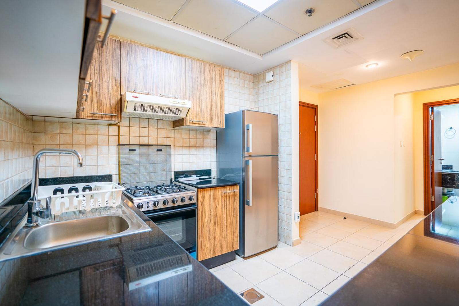Apartment Rh- Prime Location, Modern 01br, Walk Away From Mall & Burj Khalifa Dubai